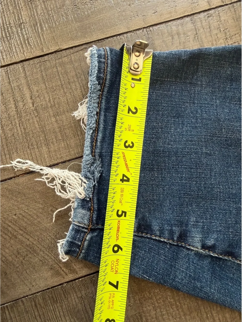Judy Blue Relaxed Fit Distressed Jeans